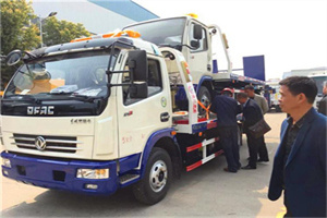 安宁汽车道路救援拖车价格